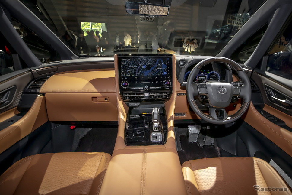 トヨタ ヴェルファイア Z Premier 2.4Lターボ《写真撮影 山内潤也》