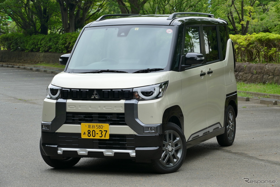 三菱 デリカミニ T Premium 4WD《写真撮影 島崎七生人》