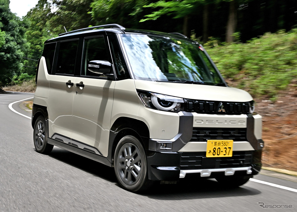三菱 デリカミニ T Premium 4WD《写真撮影 雪岡直樹》