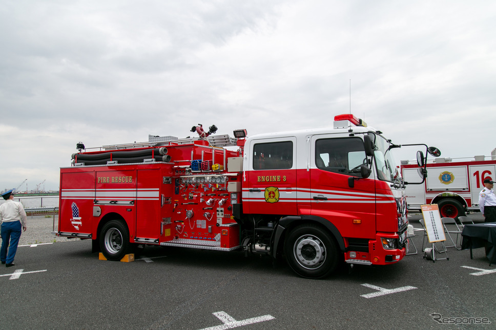 基地から米軍の消防車が集結！ 海外の非常ベル体験も…東京国際消防防災展2023