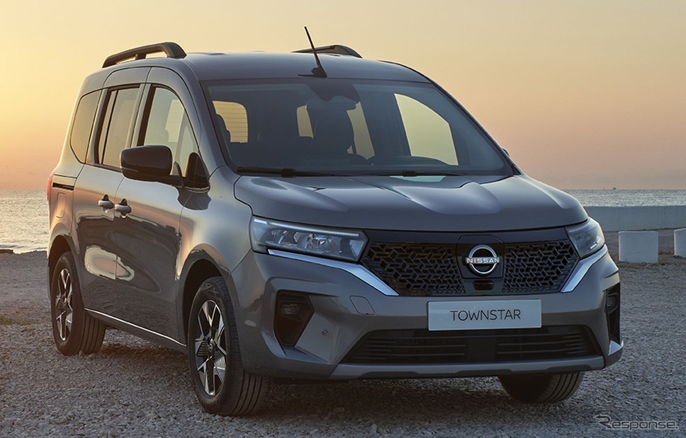 日産 タウンスター EV パッセンジャー《photo by Nissan》