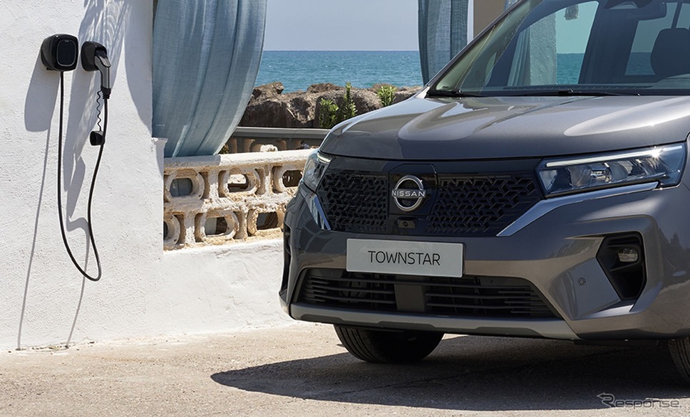 日産 タウンスター EV パッセンジャー《photo by Nissan》