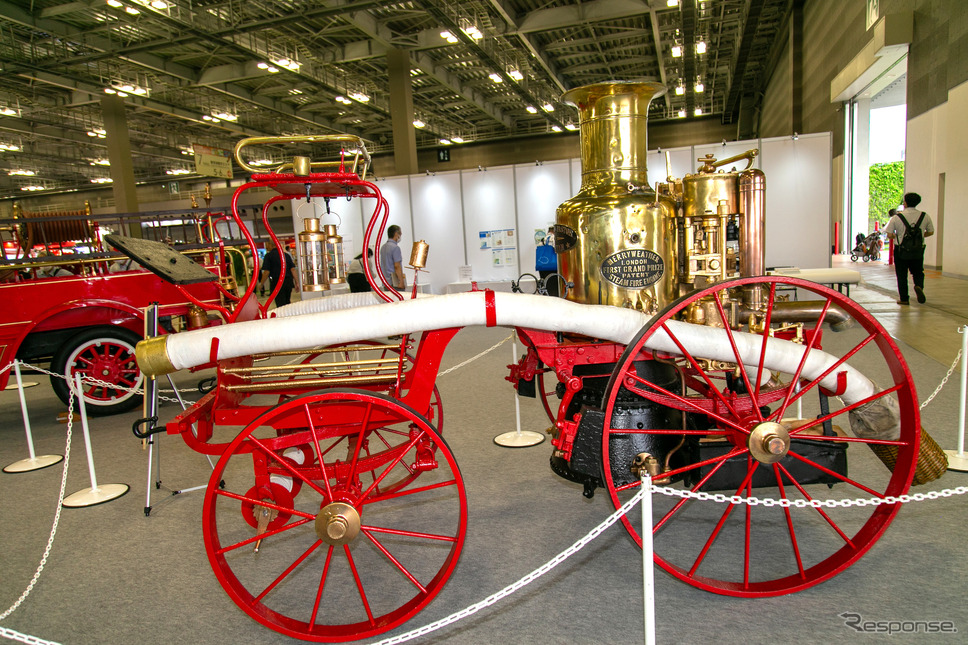 働くクルマの先輩たち! 100年以上も昔のクラシックな消防車がズラリ…東京国際消防防災展2023