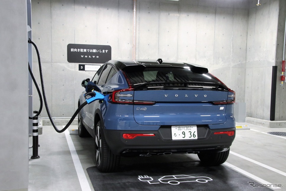 Volvo Studio Tokyo《写真撮影 内田俊一》