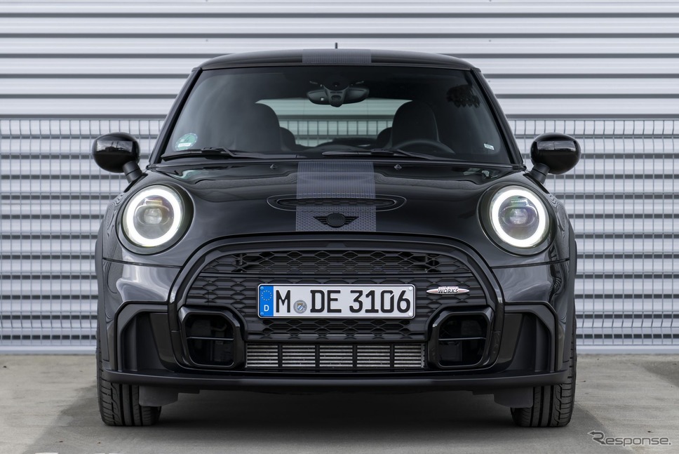 MINI 3ドアハッチバック JCW(ジョン・クーパー・ワークス)の「1to6 エディション」《photo by MINI》