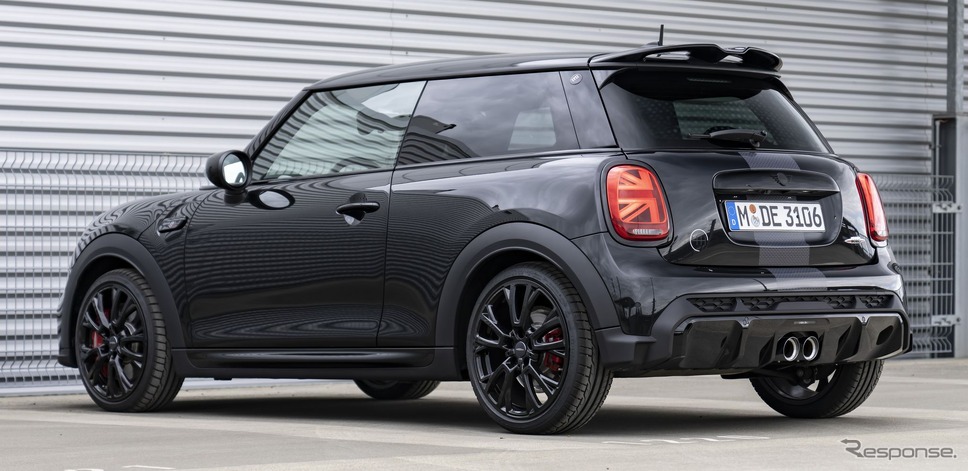 MINI 3ドアハッチバック JCW(ジョン・クーパー・ワークス)の「1to6 エディション」《photo by MINI》