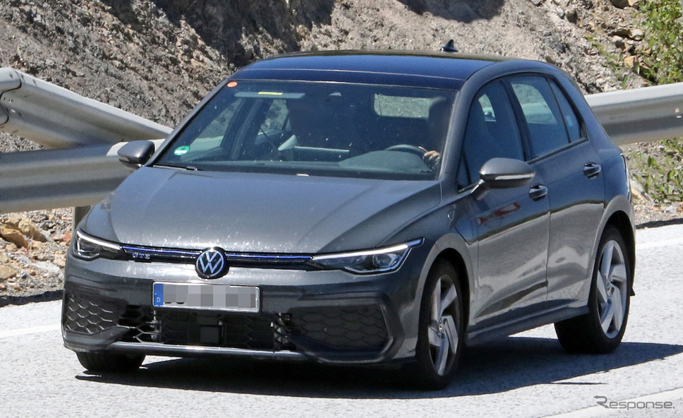 VW ゴルフ GTE 改良新型プロトタイプ(スクープ写真)《APOLLO NEWS SERVICE》