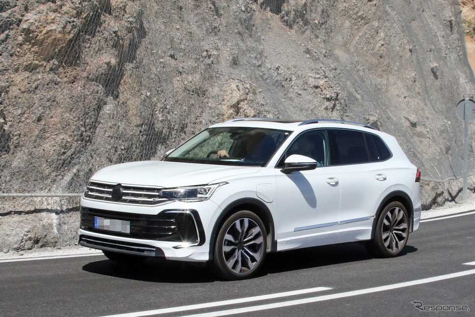 VW ティグアン PHEV 次期型プロトタイプ(スクープ写真)《APOLLO NEWS SERVICE》