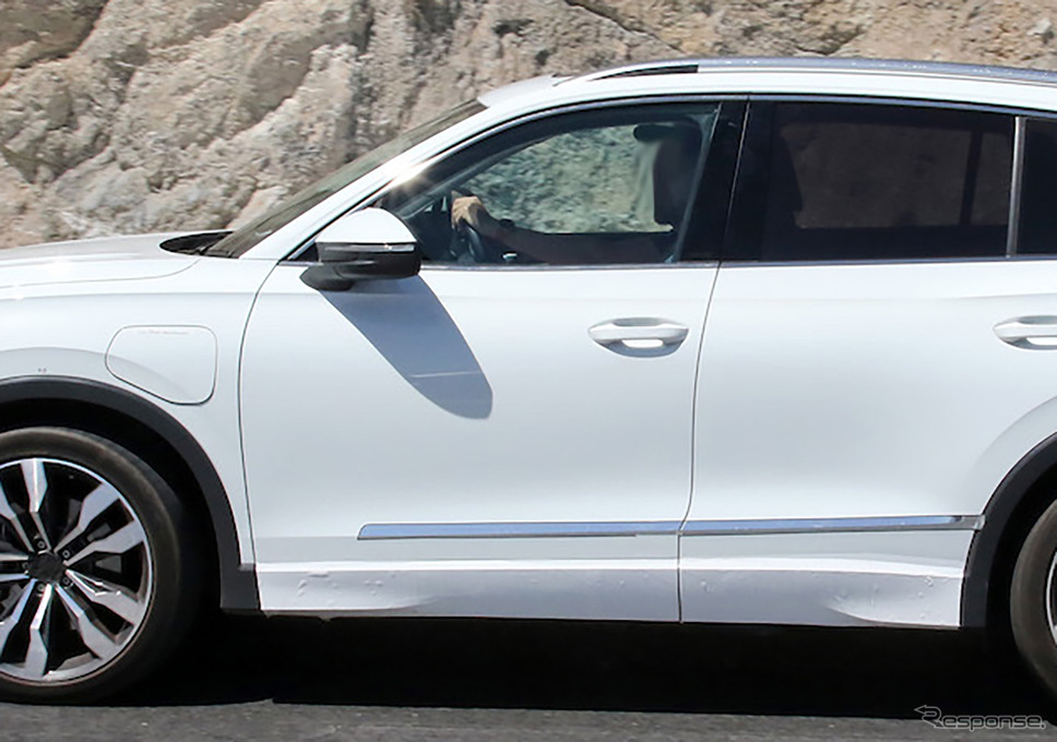VW ティグアン PHEV 次期型プロトタイプ(スクープ写真)《APOLLO NEWS SERVICE》