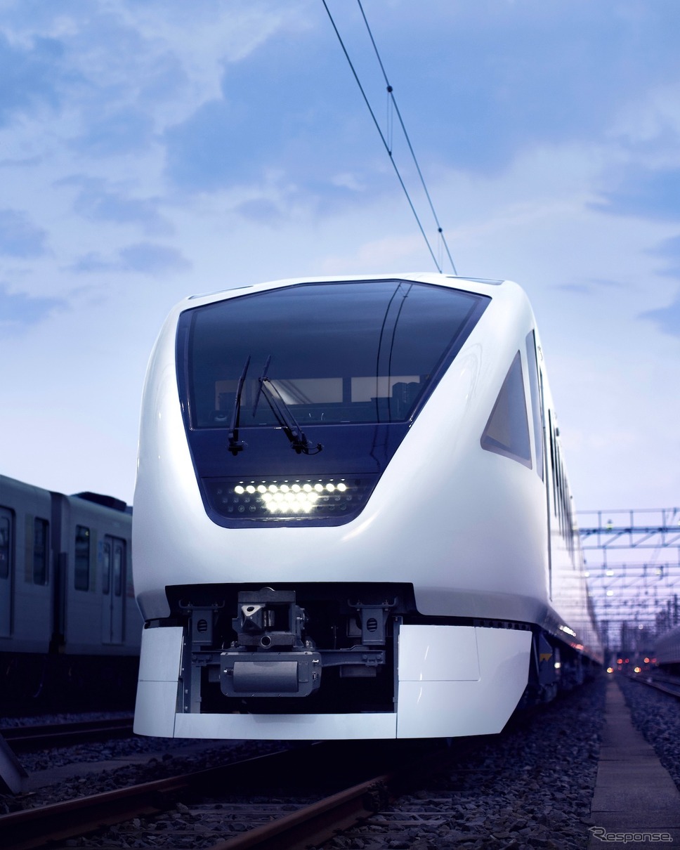 東武鉄道 N100系 特急形電車「スペーシアX」《写真提供 東武鉄道》
