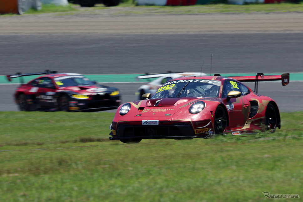 総合7位の#992 Absolute Racing《撮影 竹内英士》