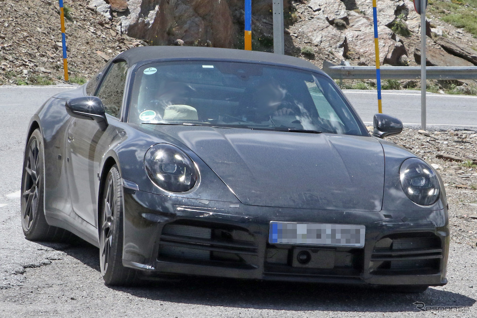 ポルシェ 911 タルガ 改良新型プロトタイプ(スクープ写真)《APOLLO NEWS SERVICE》