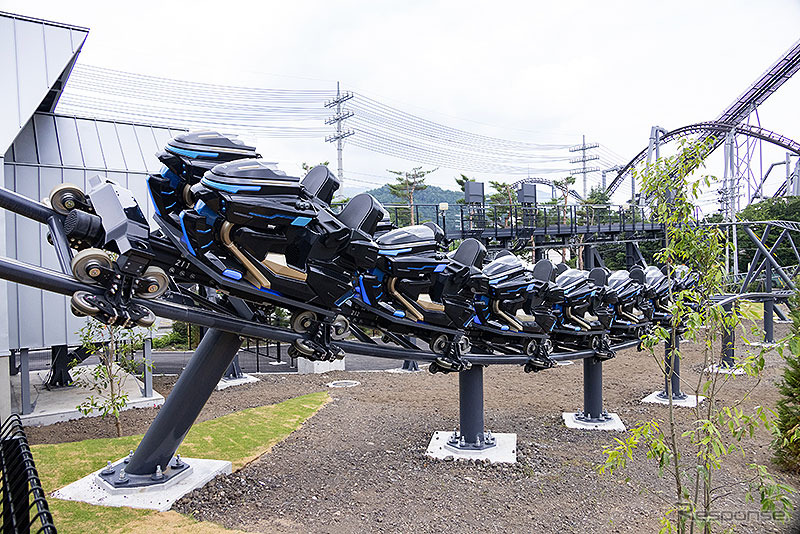 富士急ハイランド 「高飛車」以来12年ぶり新コースター＆バイクライド型「ZOKKON」（ぞっこん）《画像提供 富士急ハイランド》
