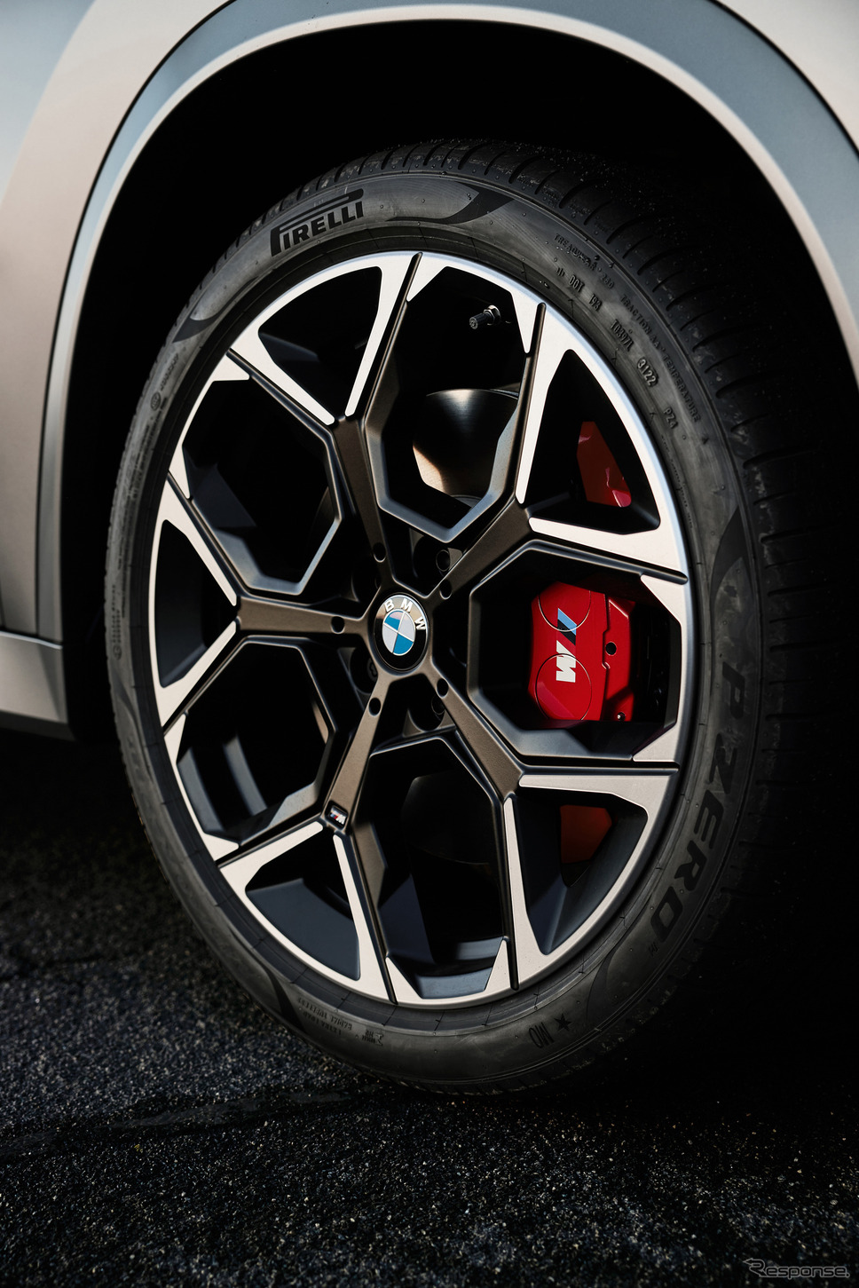 BMW X1 新型の「M35i xDrive」《photo by BMW》