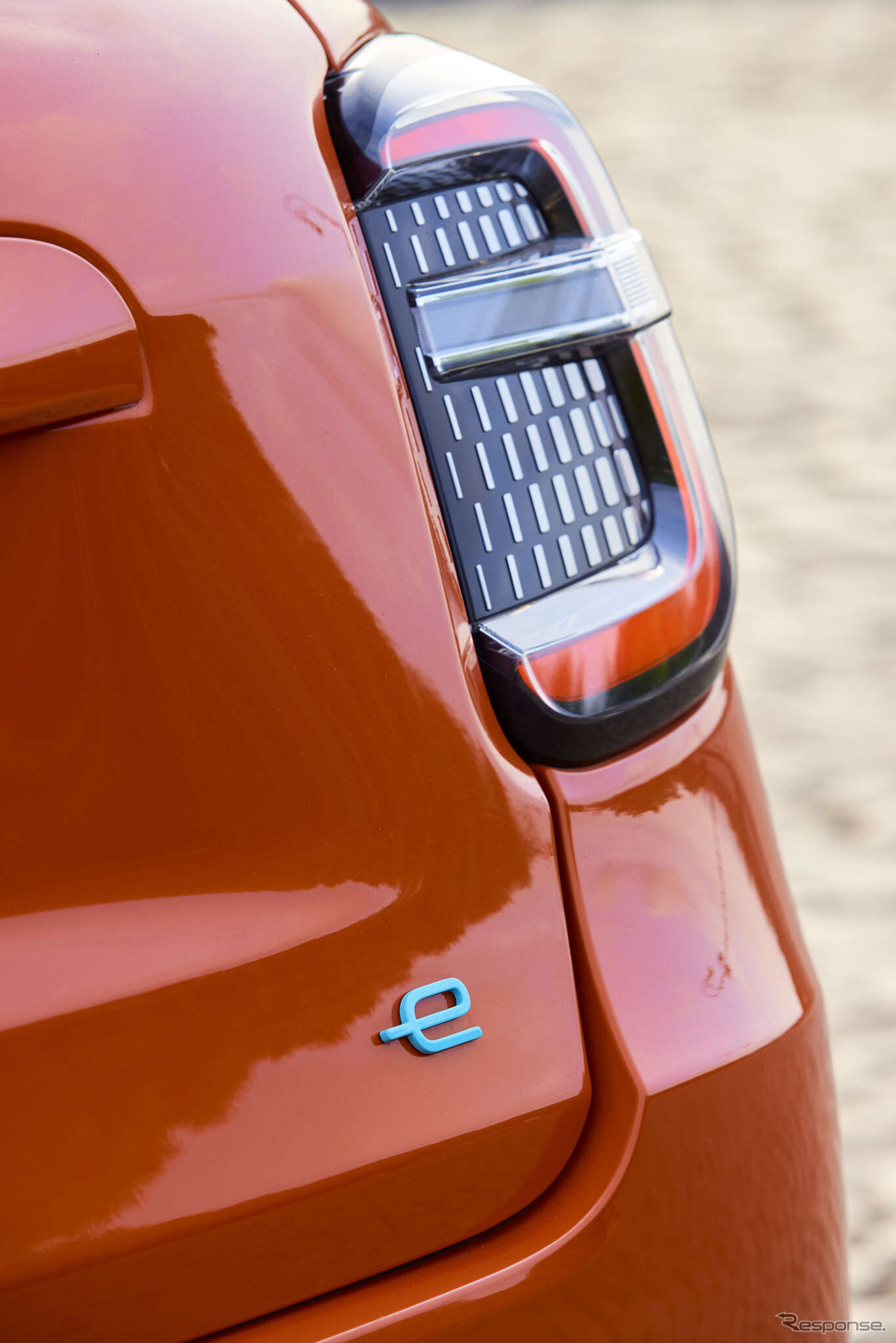 フィアット『600e』発表、コンパクト電動SUVの新型…500eに続く新世代EV