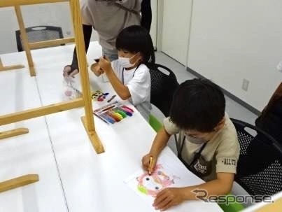 土山サービスエリア:POP作り体験(過去の実施例)《写真提供 近江鉄道》