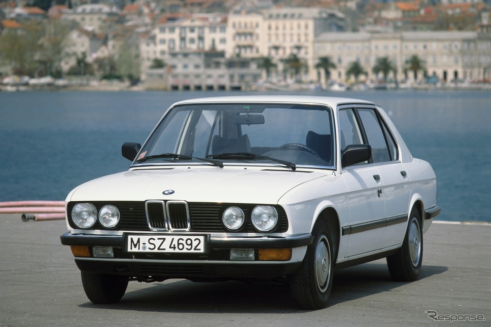 BMW 5シリーズ第2世代（E28：1981〜88年）《photo by BMW》