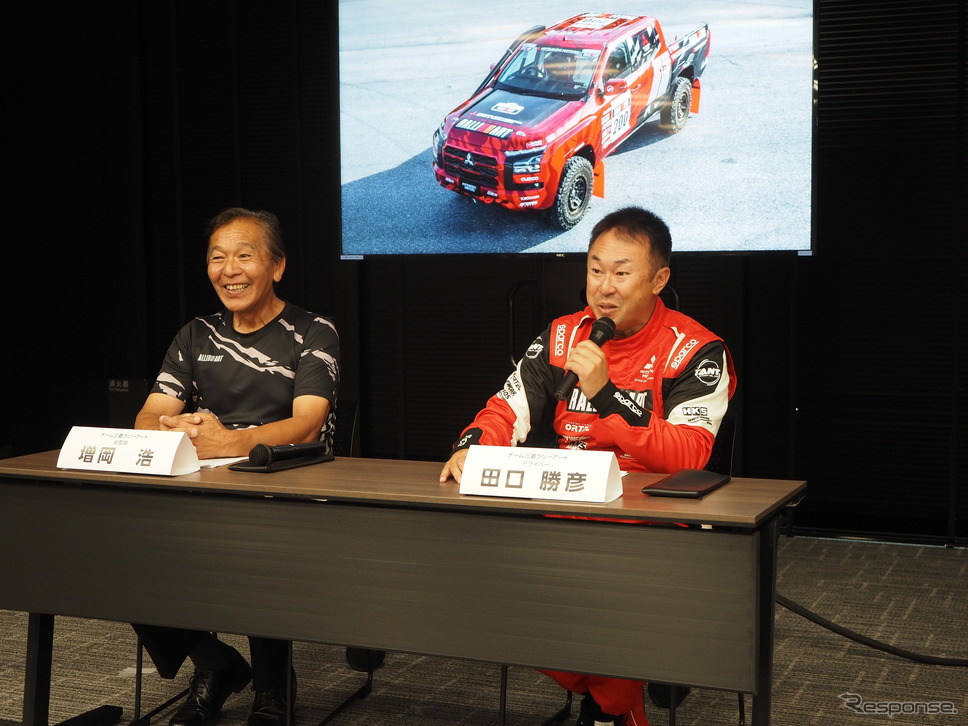 ラリーの豊富やトライトンへの印象を語る田口選手(右)《写真撮影 家本浩太》