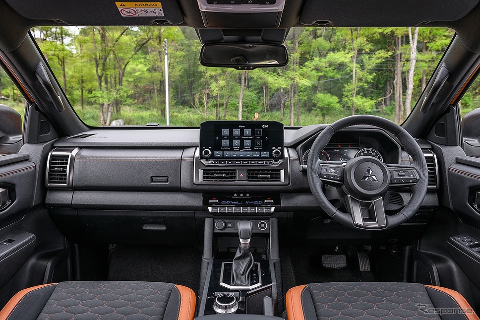 三菱 トライトン 新型《写真提供:三菱自動車》