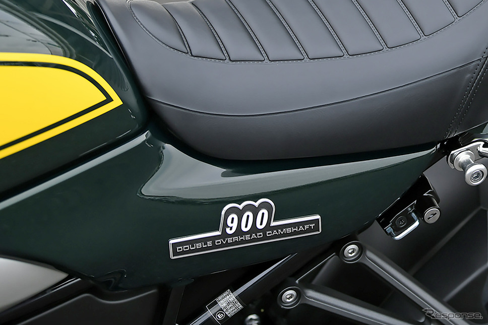 大文字ロゴに「DOHC」の文字も懐かしい…レトロかっこいい、漢のカワサキ「Z900RS Yellow Ball Edition」《写真撮影 中野英幸》