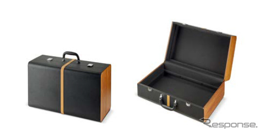 P60 Limited Edition専用キャリングボックス（ 右は内部の緩衝材を取り外した状態）《写真提供：フォーカル・オーディオ・ジャパン》