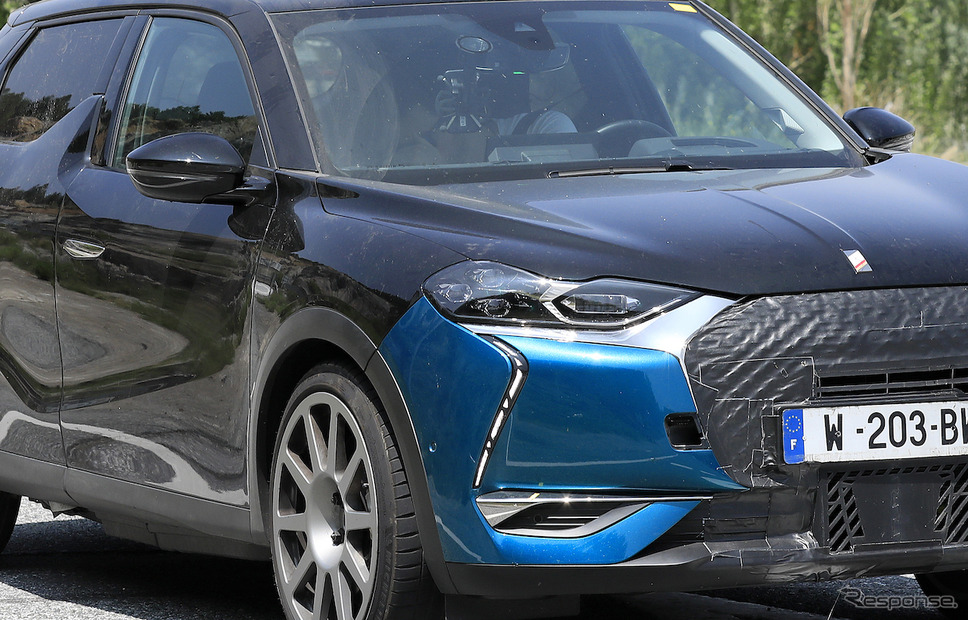 DS 3 E-TENSE スポーツ(仮)プロトタイプ(スクープ写真)《APOLLO NEWS SERVICE》