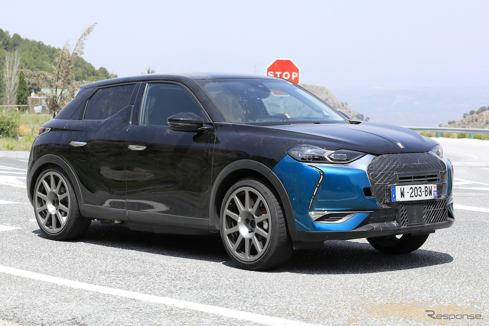 DS 3 E-TENSE スポーツ(仮)プロトタイプ(スクープ写真)《APOLLO NEWS SERVICE》