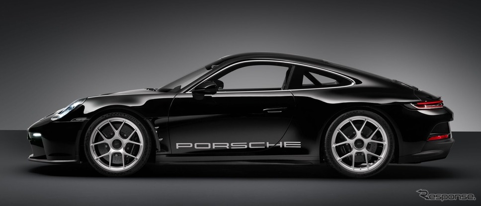 ポルシェ 911 S/T《photo by Porsche》