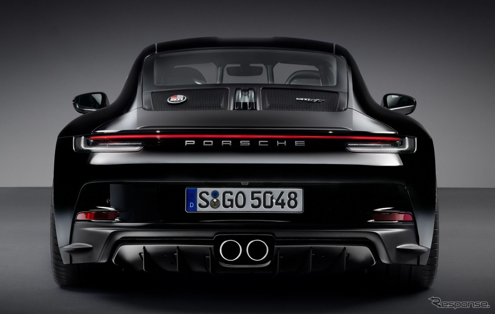 ポルシェ 911 S/T《photo by Porsche》