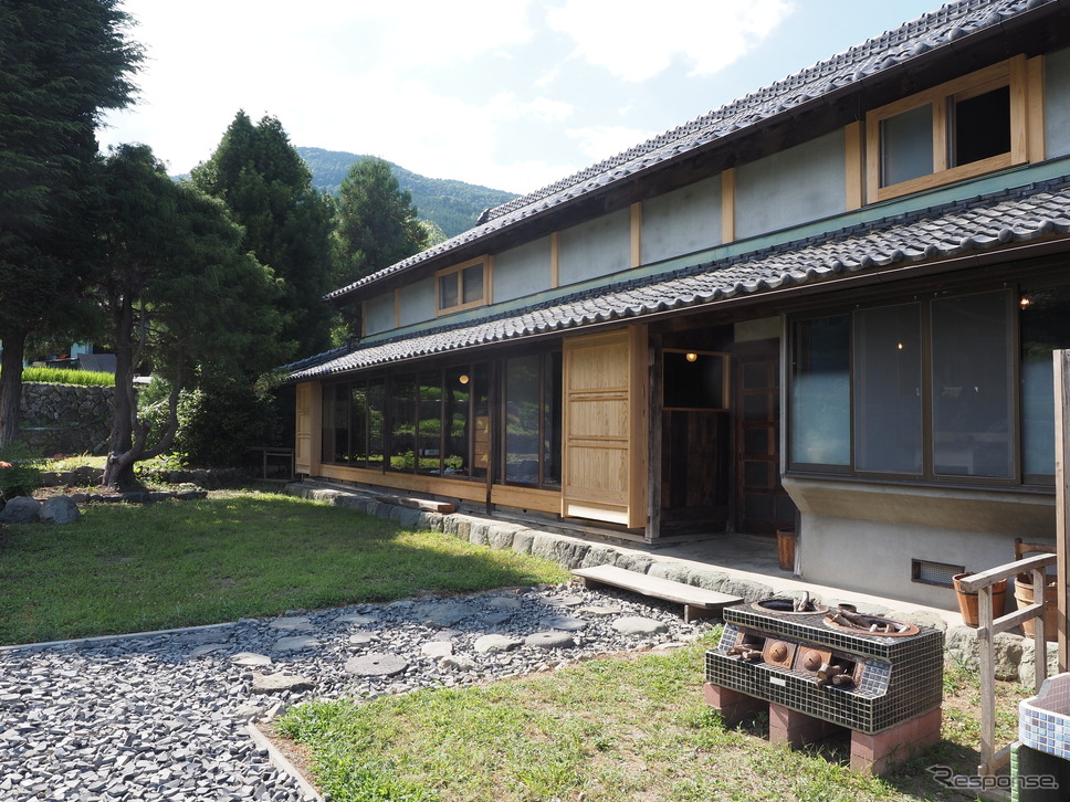 古民家カフェ「月晴れる」《写真撮影 家本浩太》