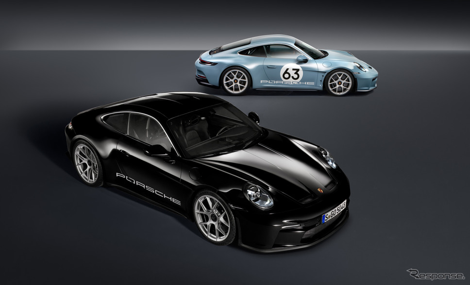 ポルシェ911 S/T(手前)とポルシェ911 S/T ヘリテージデザインパッケージ(奥)《写真提供:ポルシェジャパン》
