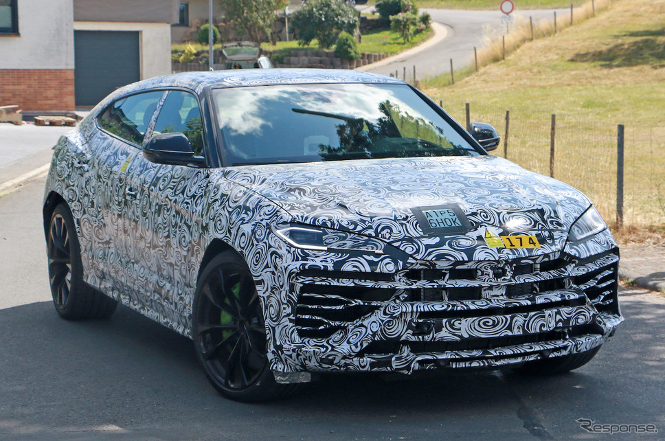 ランボルギーニ ウルスPHEV プロトタイプ(スクープ写真)《APOLLO NEWS SERVICE》