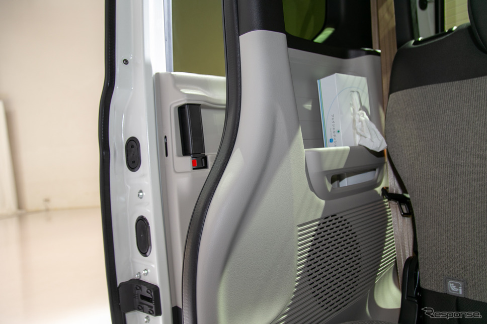【ホンダ N-BOX 新型】ポイントは視覚効果…運転のしやすさと車内空間の快適性