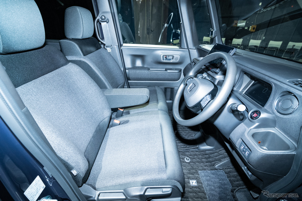 ホンダ N-BOX 新型(カスタム)《写真撮影 トヨサキジュン》