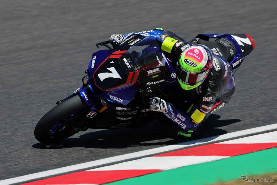 予選暫定2番手の#7 YART Yamaha Official EWC TEAM(ニッコロ・カネパ/マーヴィン・フリッツ/カレル・ハニカ)《撮影 竹内英士》