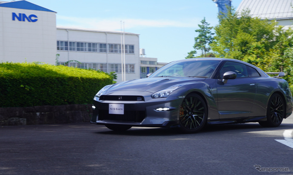 日産GT-R同乗体験《写真提供 中日本自動車短期大学》