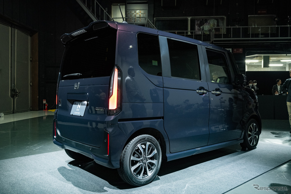 ホンダ N-BOX カスタム《写真撮影 トヨサキジュン》