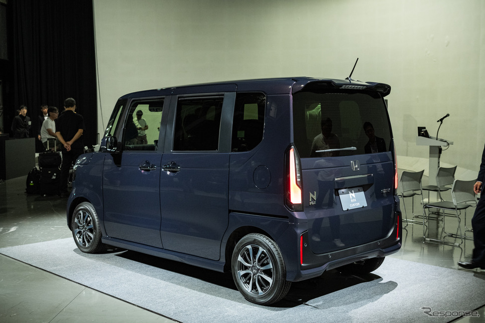 ホンダ N-BOX カスタム《写真撮影 トヨサキジュン》