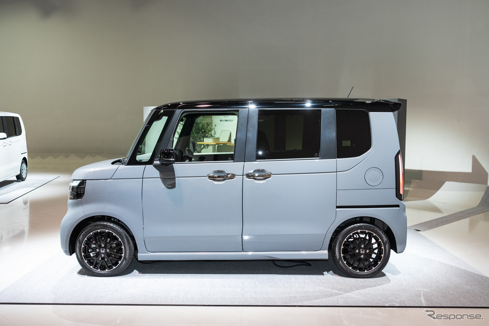 ホンダ N-BOX カスタム《写真撮影 トヨサキジュン》
