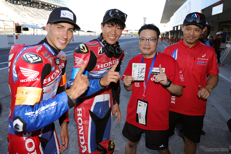 #33 Team HRC with Japan Postの（左から）チャビ・ビエルゲ、長島哲太と高橋巧（右）《撮影 竹内英士》