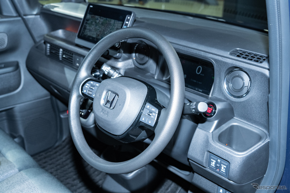 ホンダ N-BOXカスタム 新型《写真撮影 トヨサキジュン》