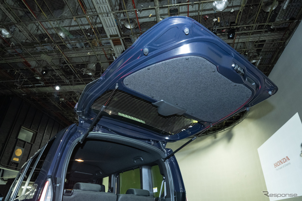 ホンダ N-BOXカスタム 新型《写真撮影 トヨサキジュン》