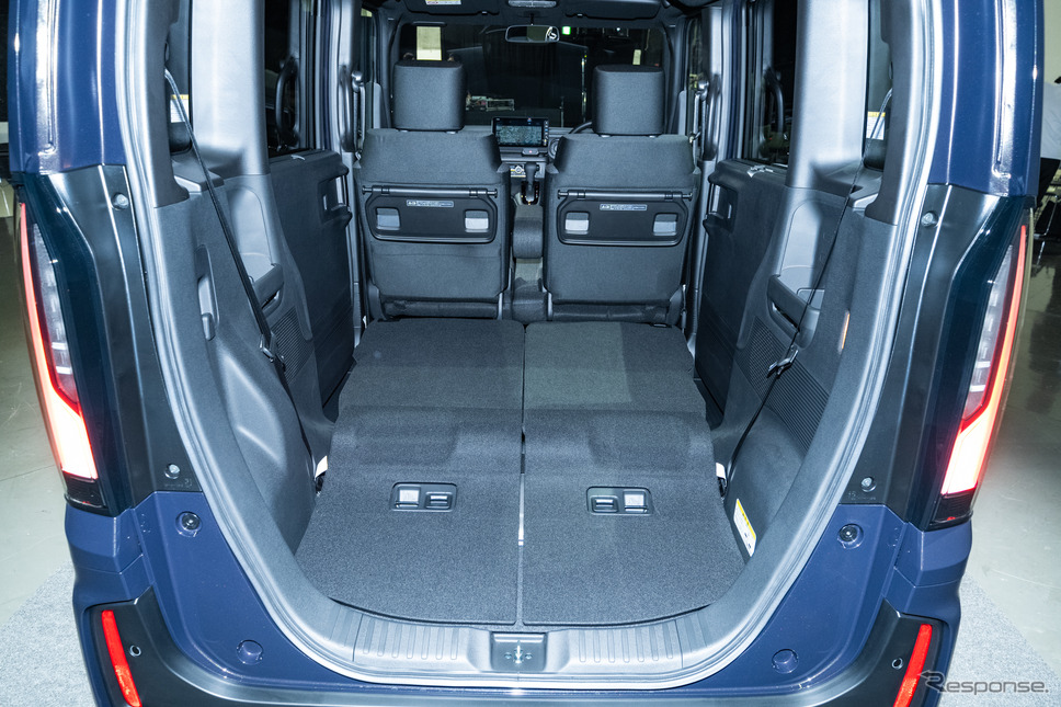 ホンダ N-BOXカスタム 新型《写真撮影 トヨサキジュン》