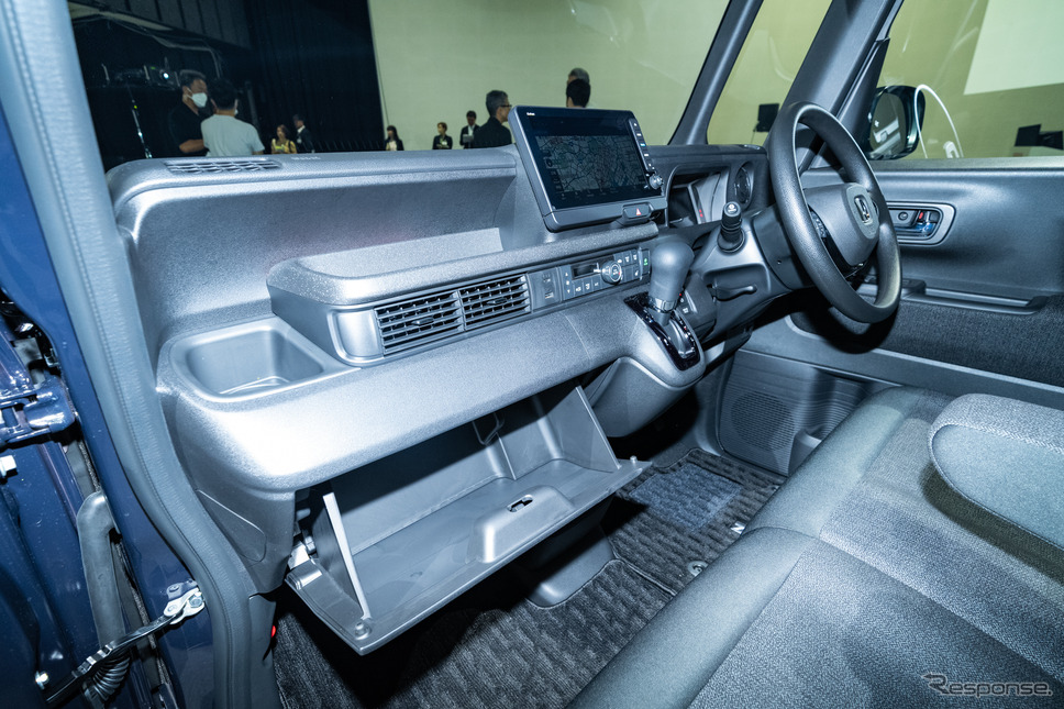 ホンダ N-BOXカスタム 新型《写真撮影 トヨサキジュン》