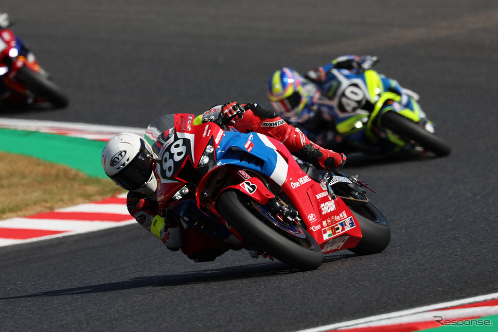 8位の#88 Honda Asia-Dream Racing with SHOWA(ザクワン・ザイディ/アンディ・ファリド・イズディハール/ナカリン・アティラプワパット)《撮影 竹内英士》