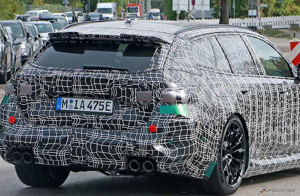 BMW M5 ツーリング プロトタイプ(スクープ写真)《APOLLO NEWS SERVICE》