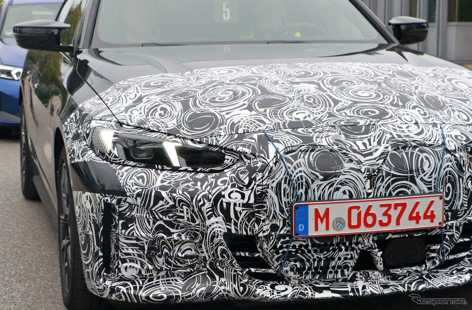 BMW i4 M50 改良新型プロトタイプ（スクープ写真）《APOLLO NEWS SERVICE》