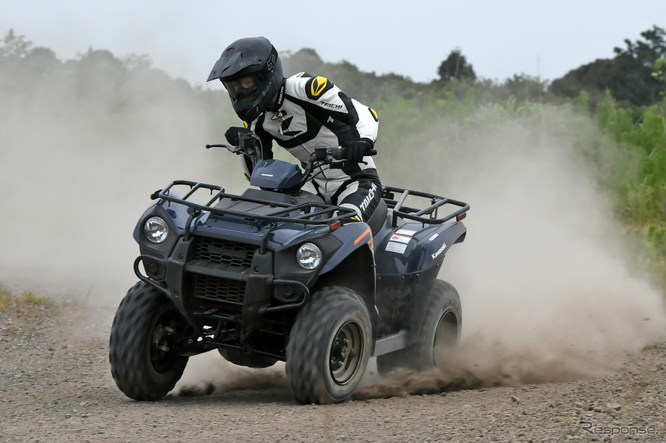 カワサキだけどバイクじゃない！ 四輪オフロードビークルの面白さは、子供向けと侮るなかれ - e燃費