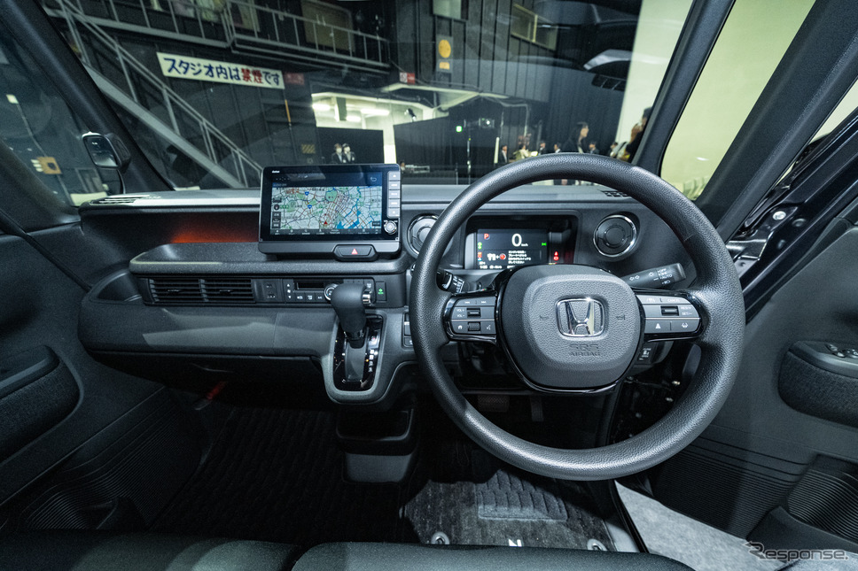 ホンダ N-BOXカスタム 新型《写真撮影 トヨサキジュン》