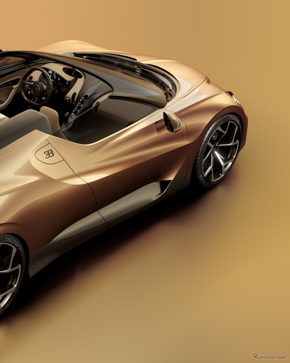 ブガッティ W16 ミストラル のゴールド仕様《photo by Bugatti》